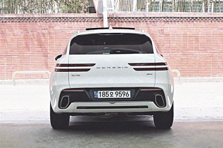 GENESIS GV70 2023