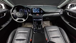 HYUNDAI GRANDEUR IG 2017