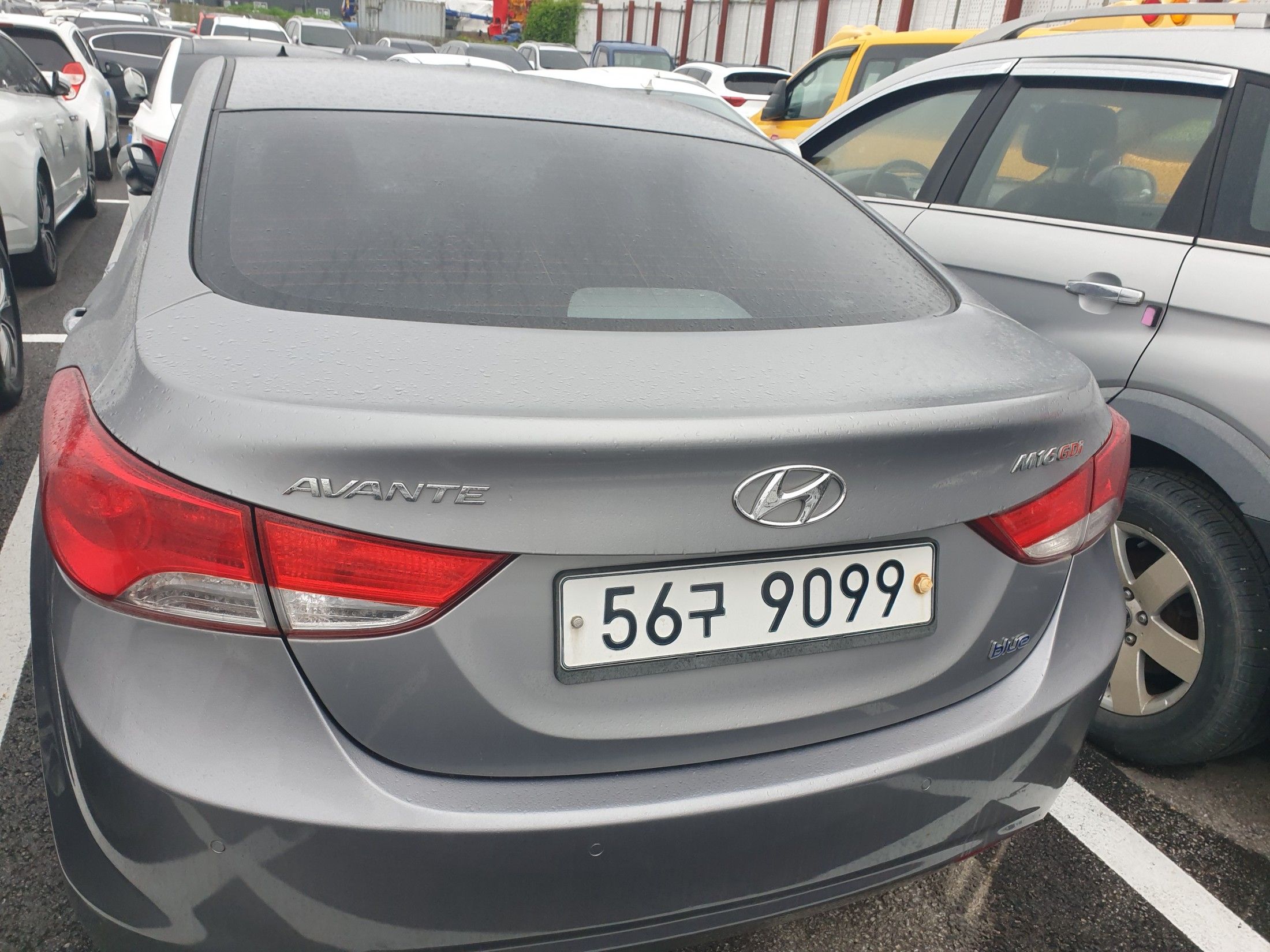 HYUNDAI AVANTE MD 2011