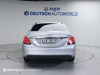 MERCEDES BENZ C-CLASS W205 2016