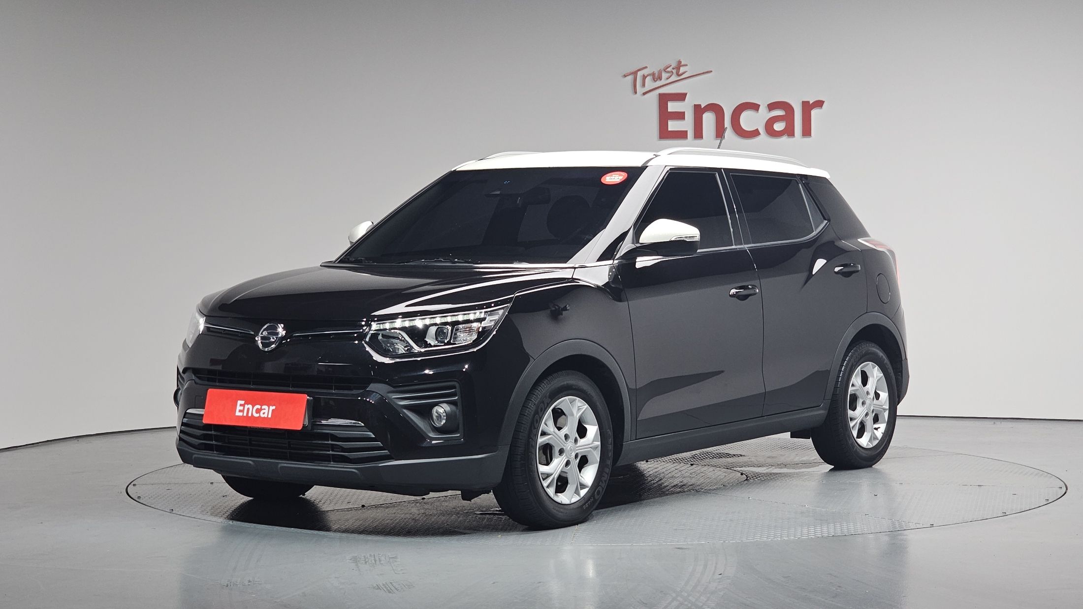 SSANGYONG TIVOLI VERY NEW 2020