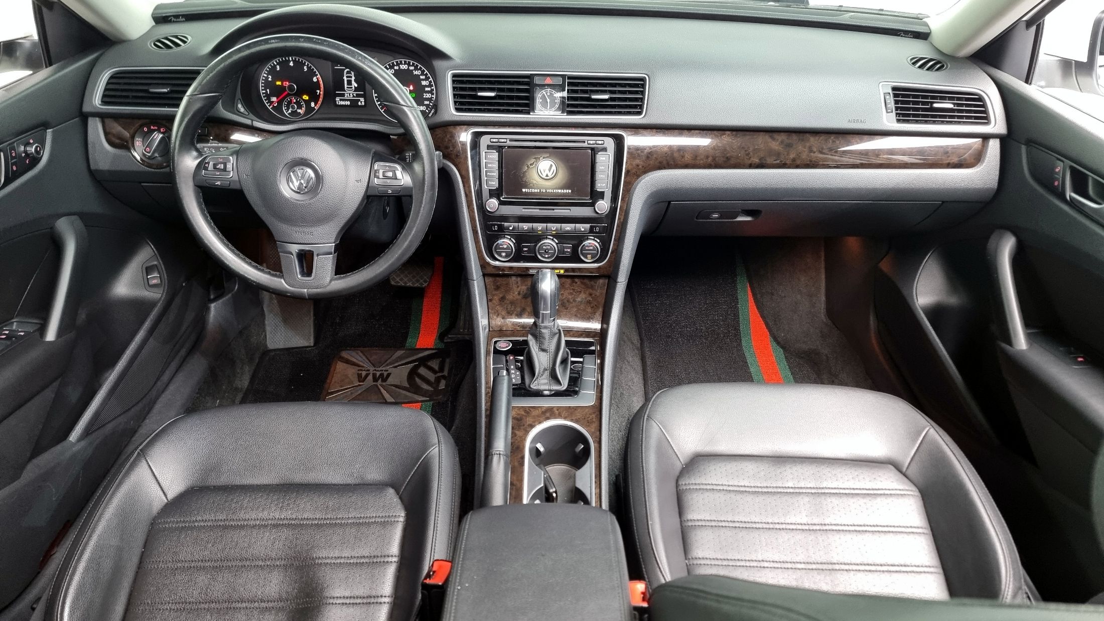 VOLKSWAGEN PASSAT 2015