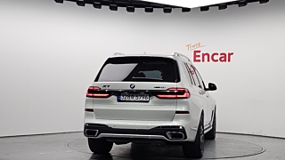 BMW X7 G07 2024