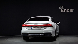 AUDI A7 4K 2021