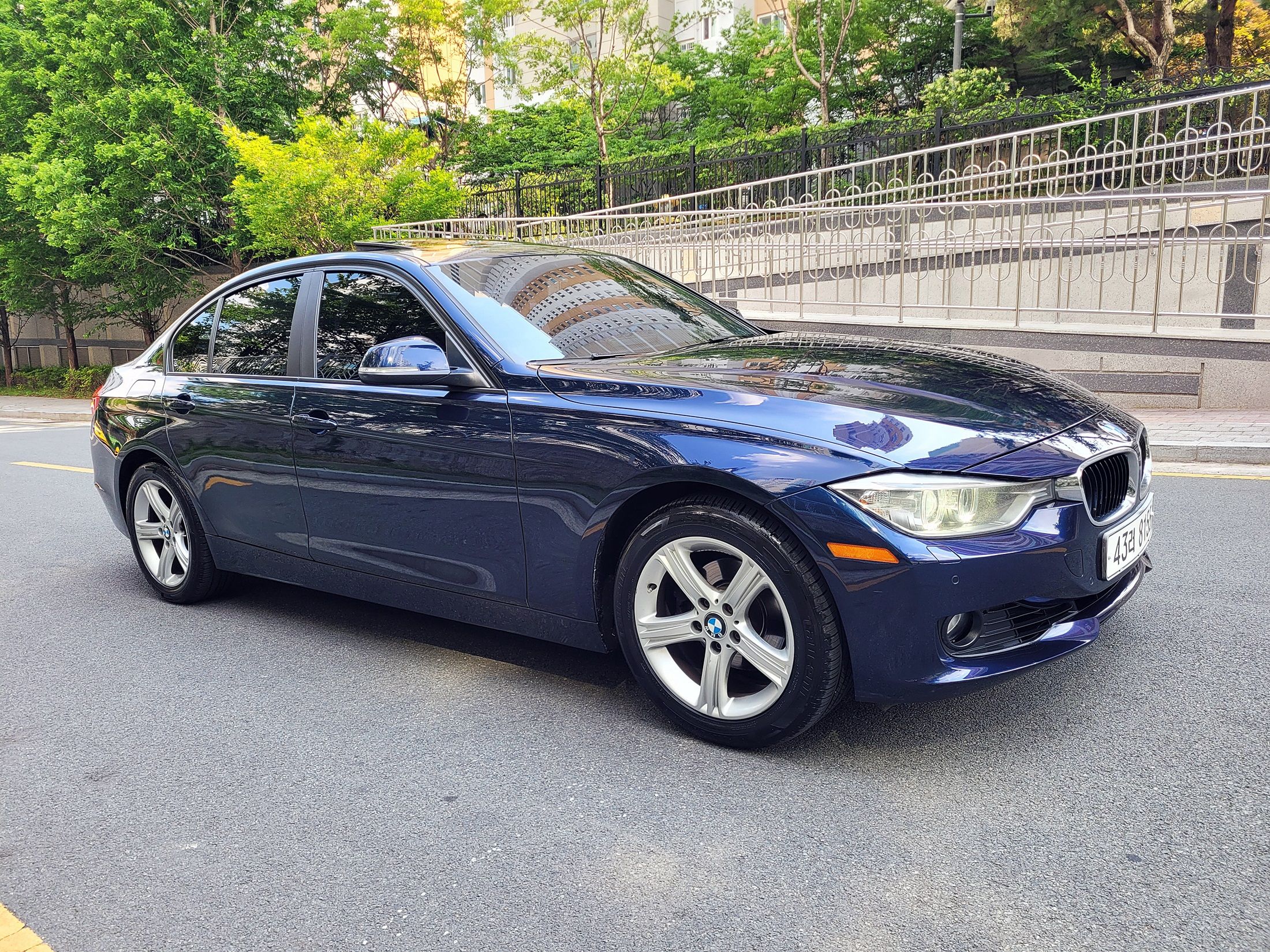BMW 3-SERIES F30