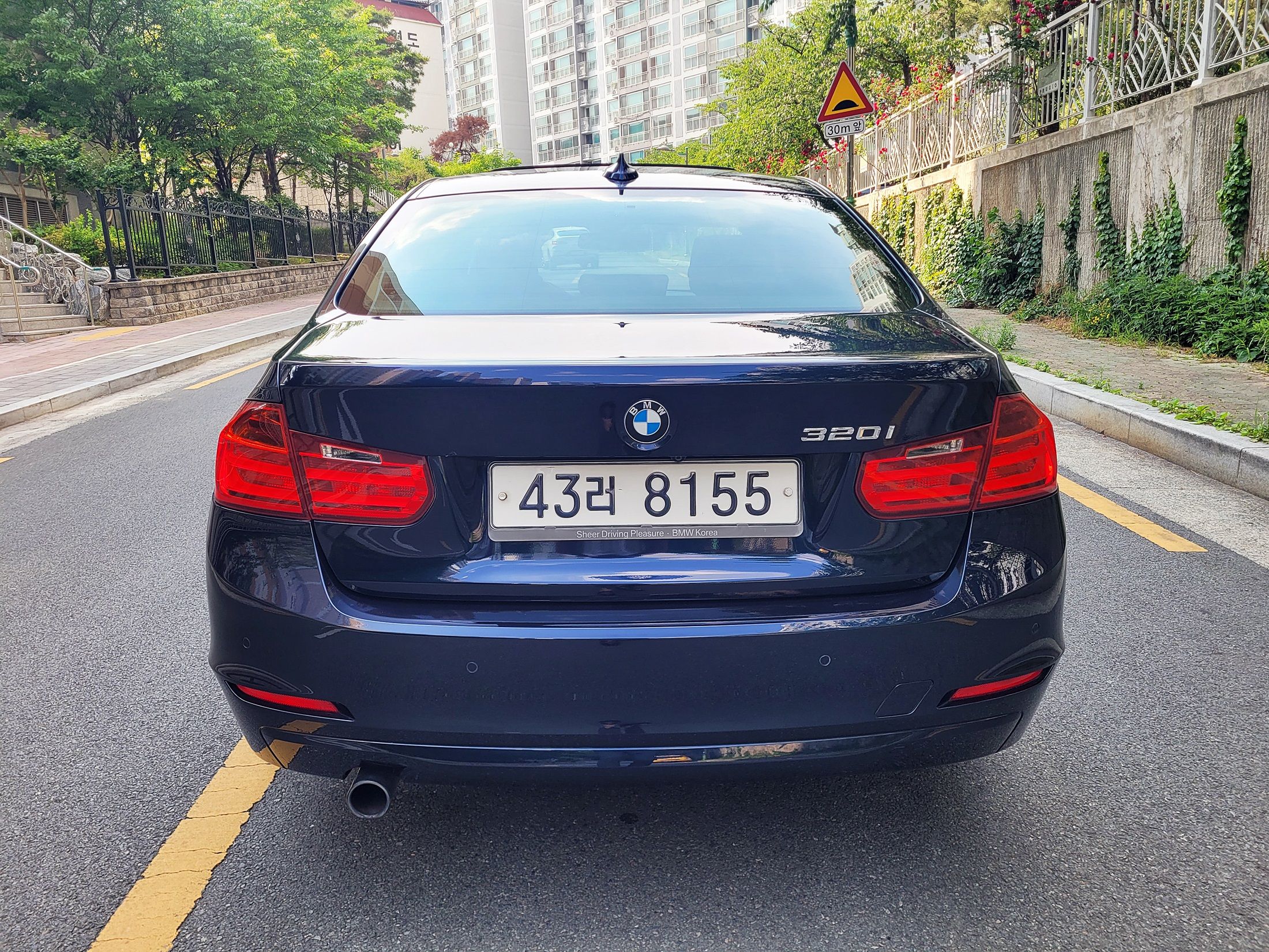 BMW 3-SERIES F30