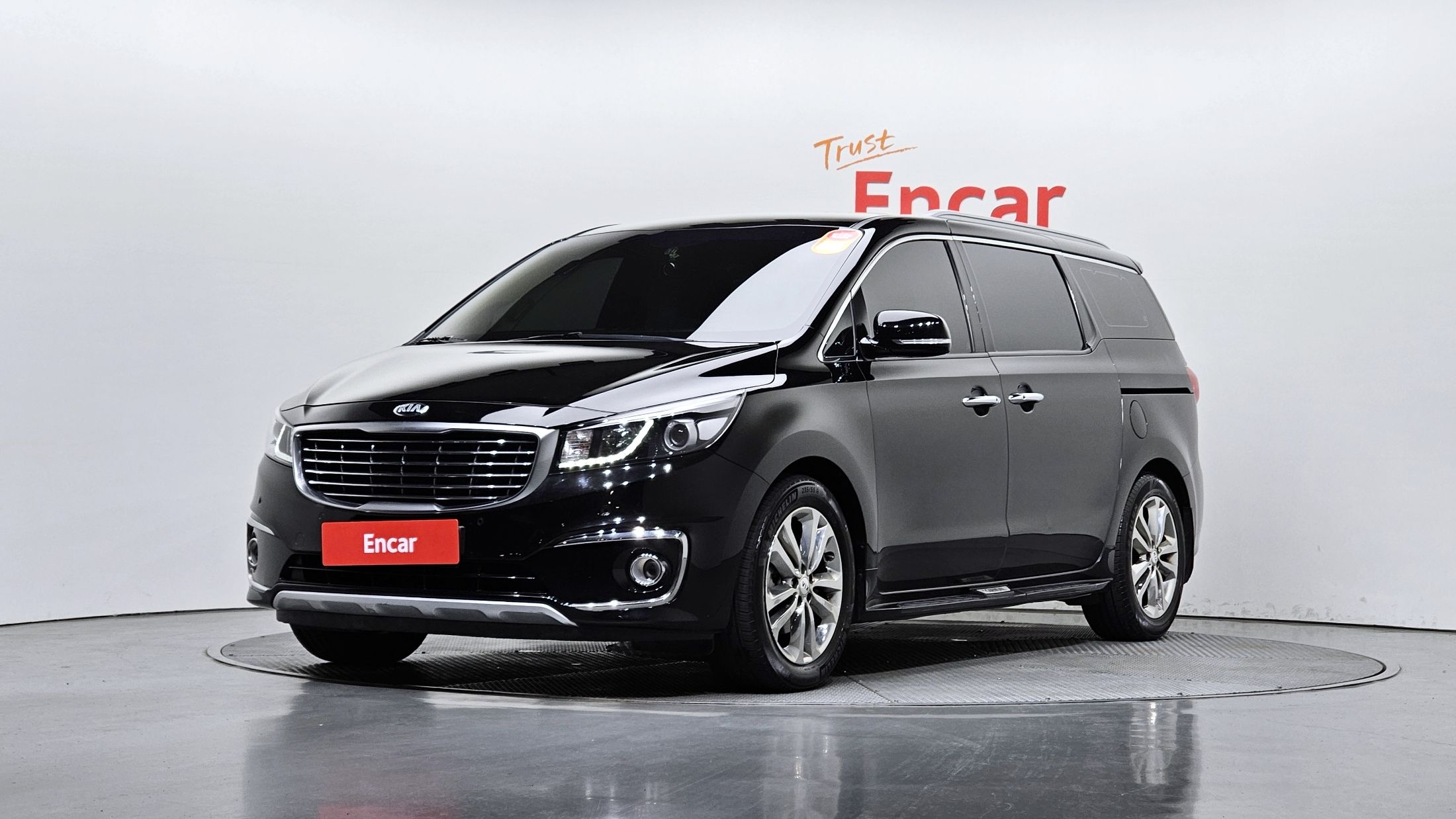 KIA CARNIVAL 2017