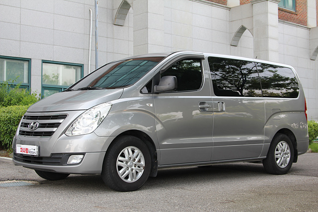 HYUNDAI STAREX GRAND