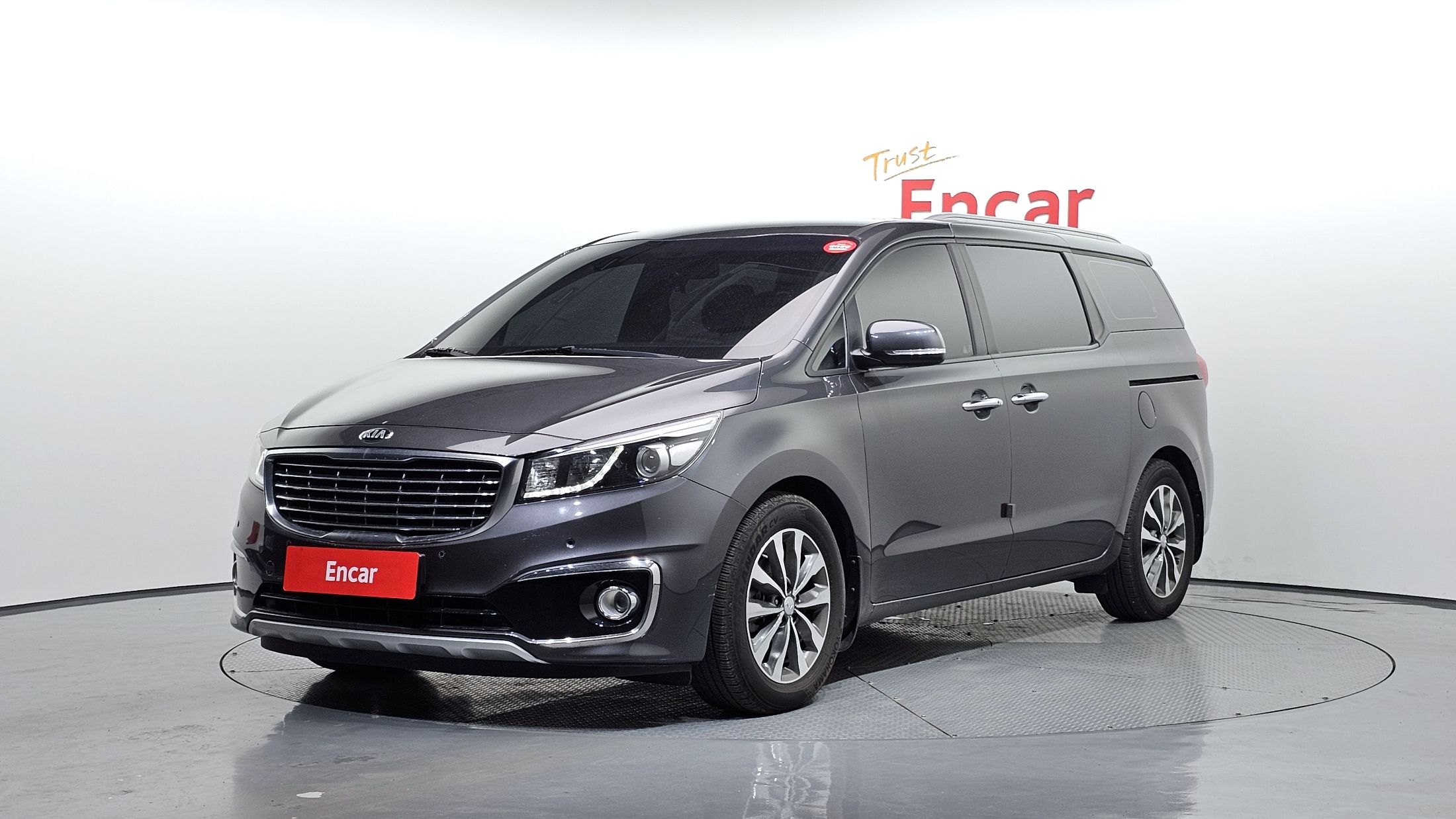 KIA CARNIVAL 2017