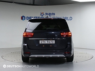 KIA CARNIVAL 2018