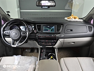 KIA CARNIVAL 2018