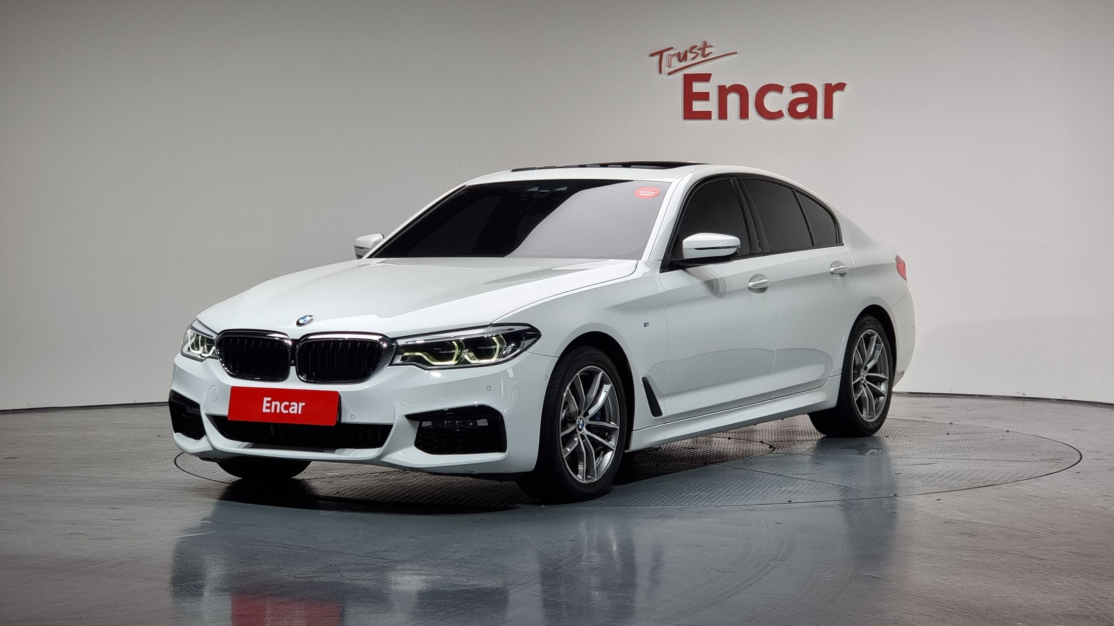 BMW 5-SERIES G30 2017