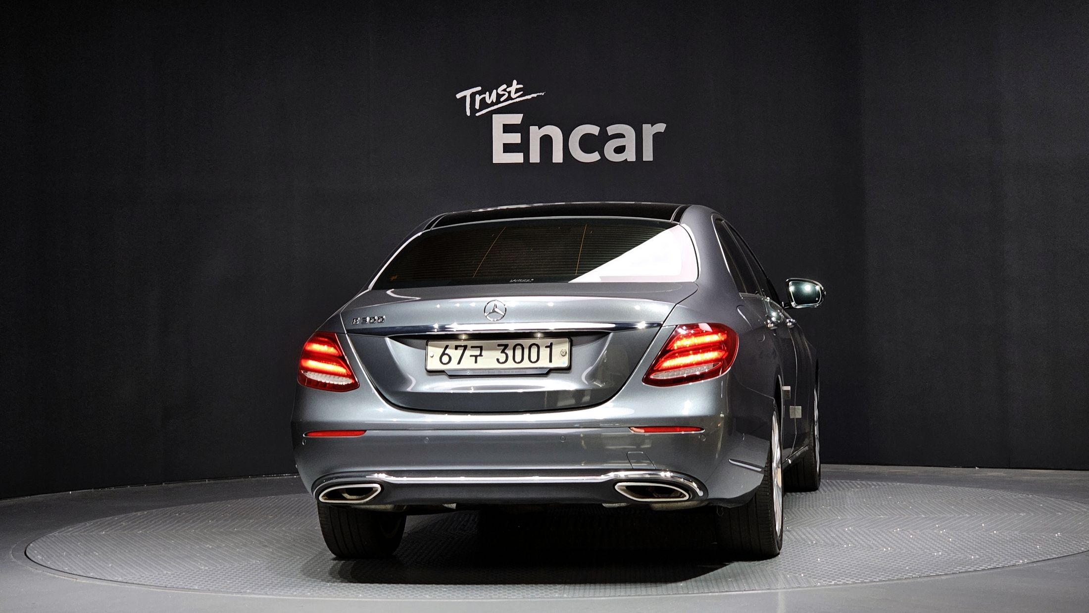 MERCEDES BENZ E-CLASS W213 2017