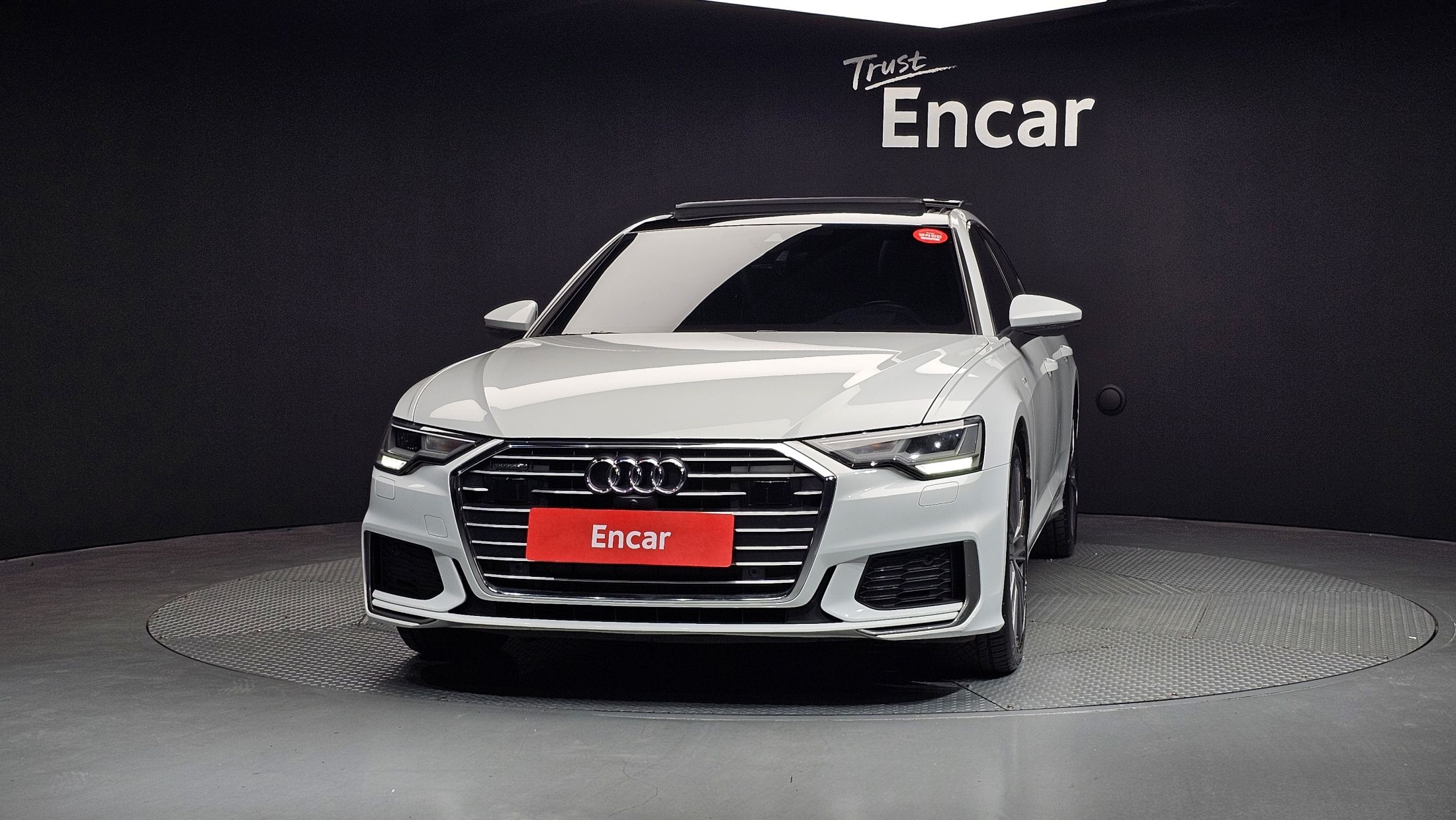 AUDI A6 C8