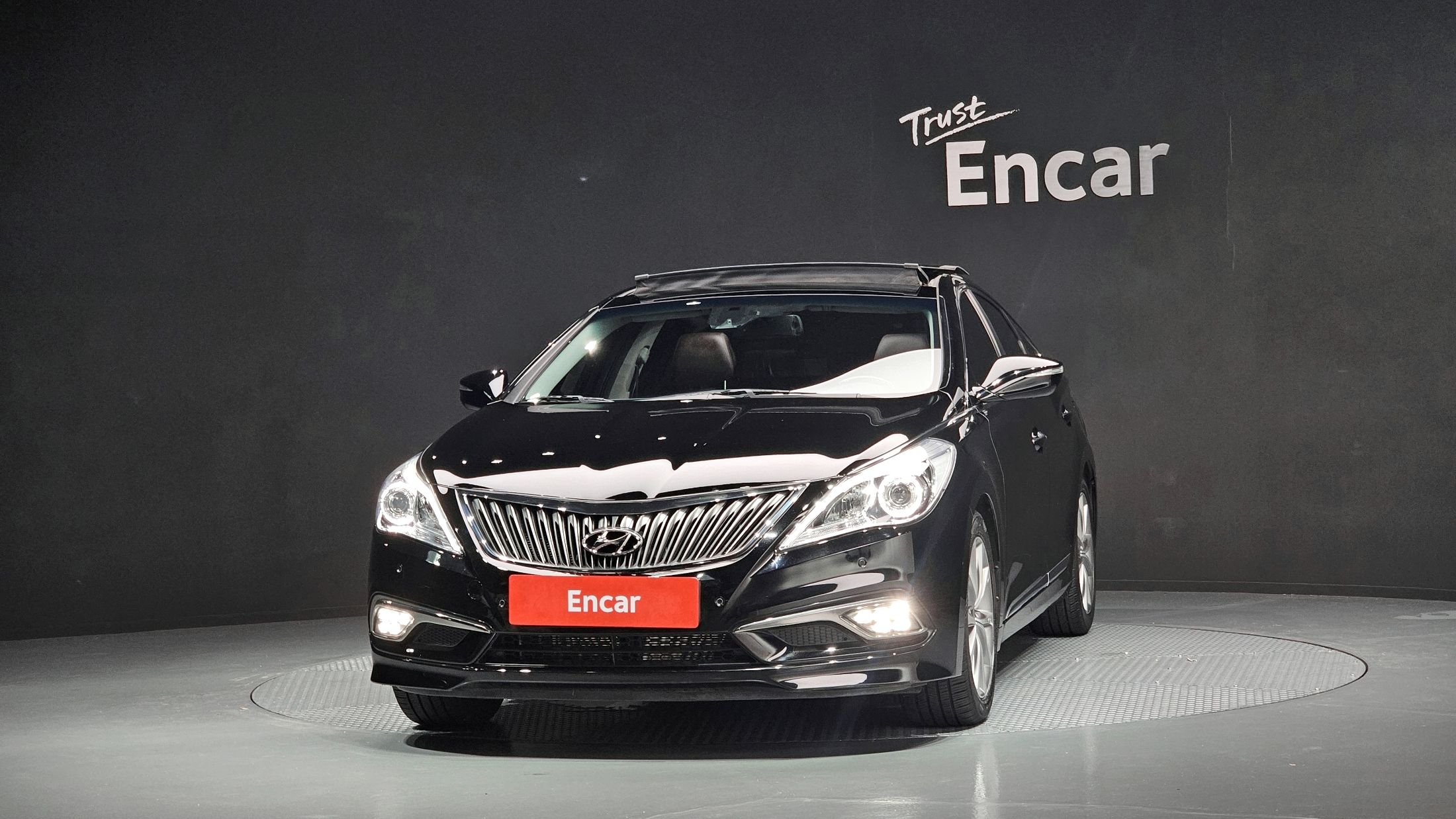 HYUNDAI GRANDEUR HG 2016