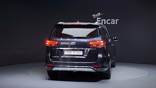 KIA CARNIVAL 2018