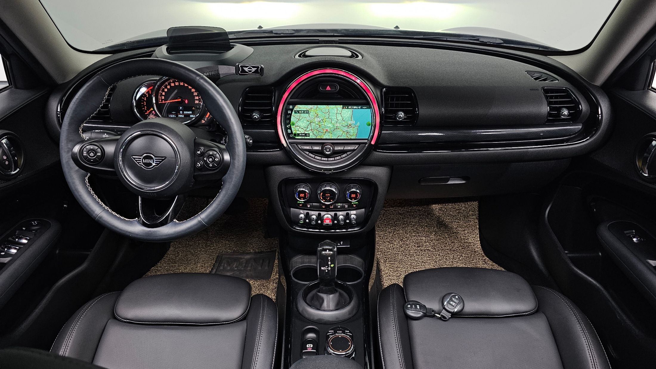 MINI CLUBMAN COOPER D 2019
