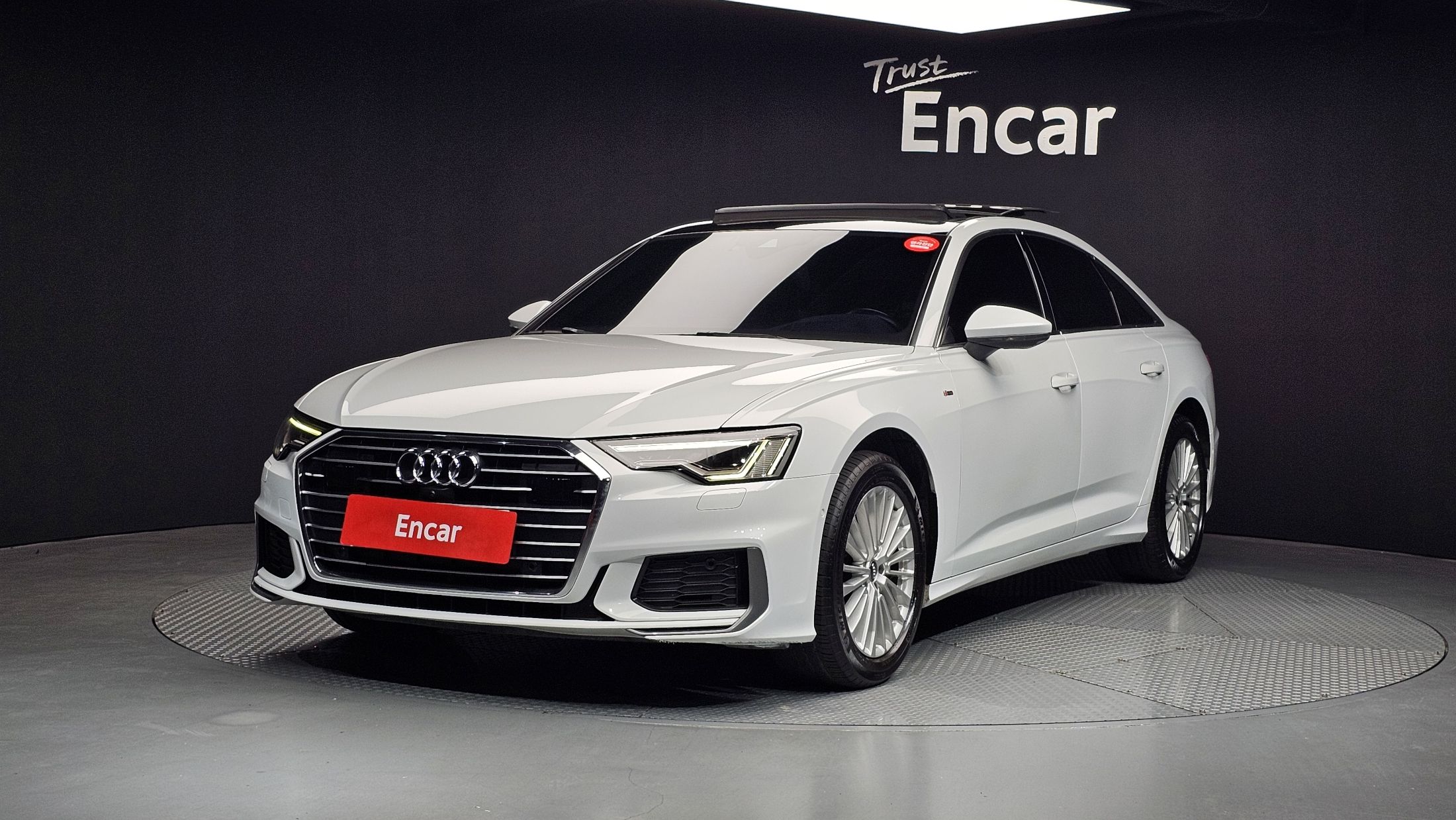 AUDI A6 C8