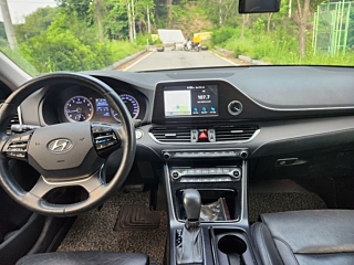 HYUNDAI GRANDEUR IG 2017