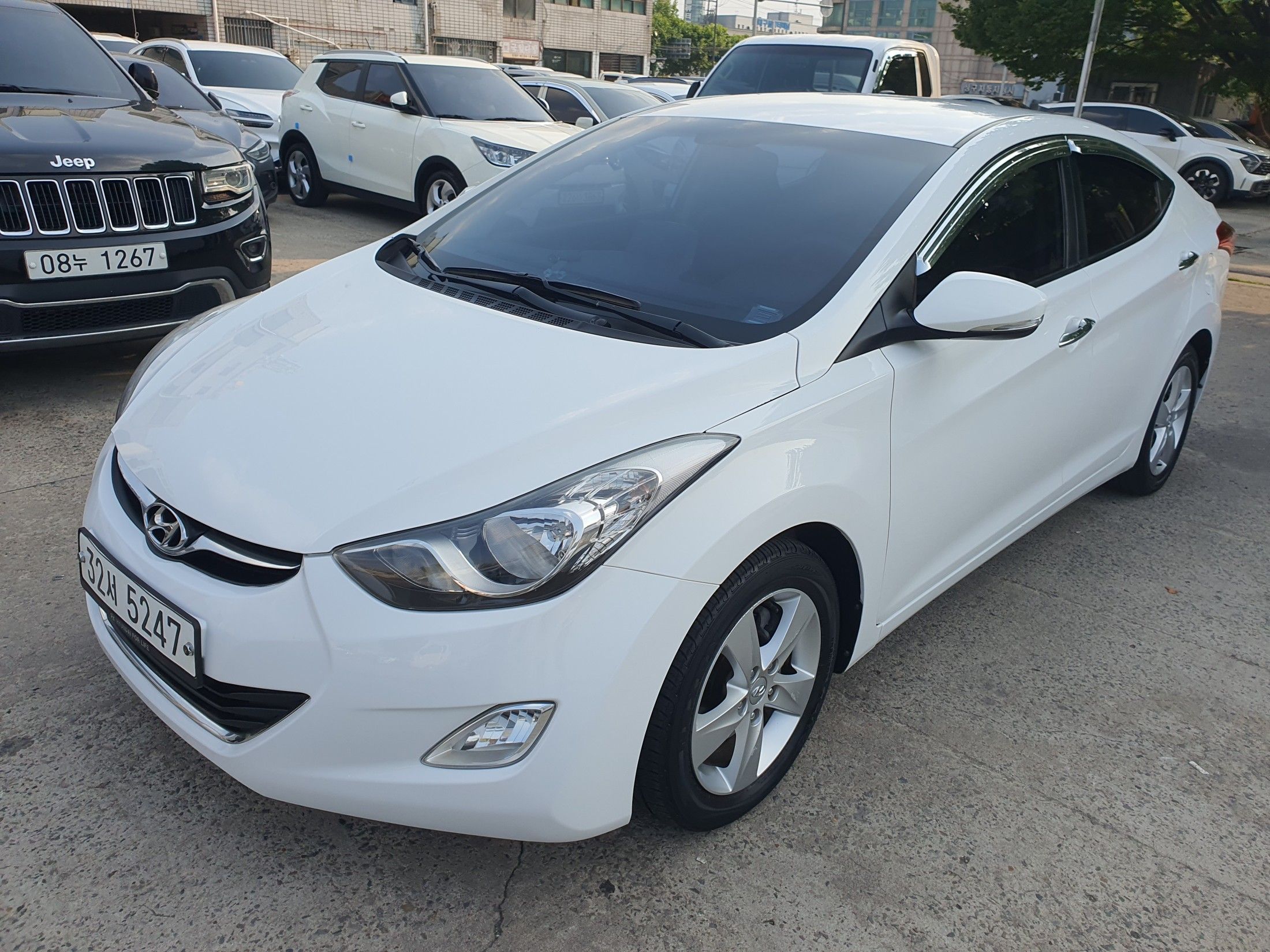 HYUNDAI AVANTE MD 2011