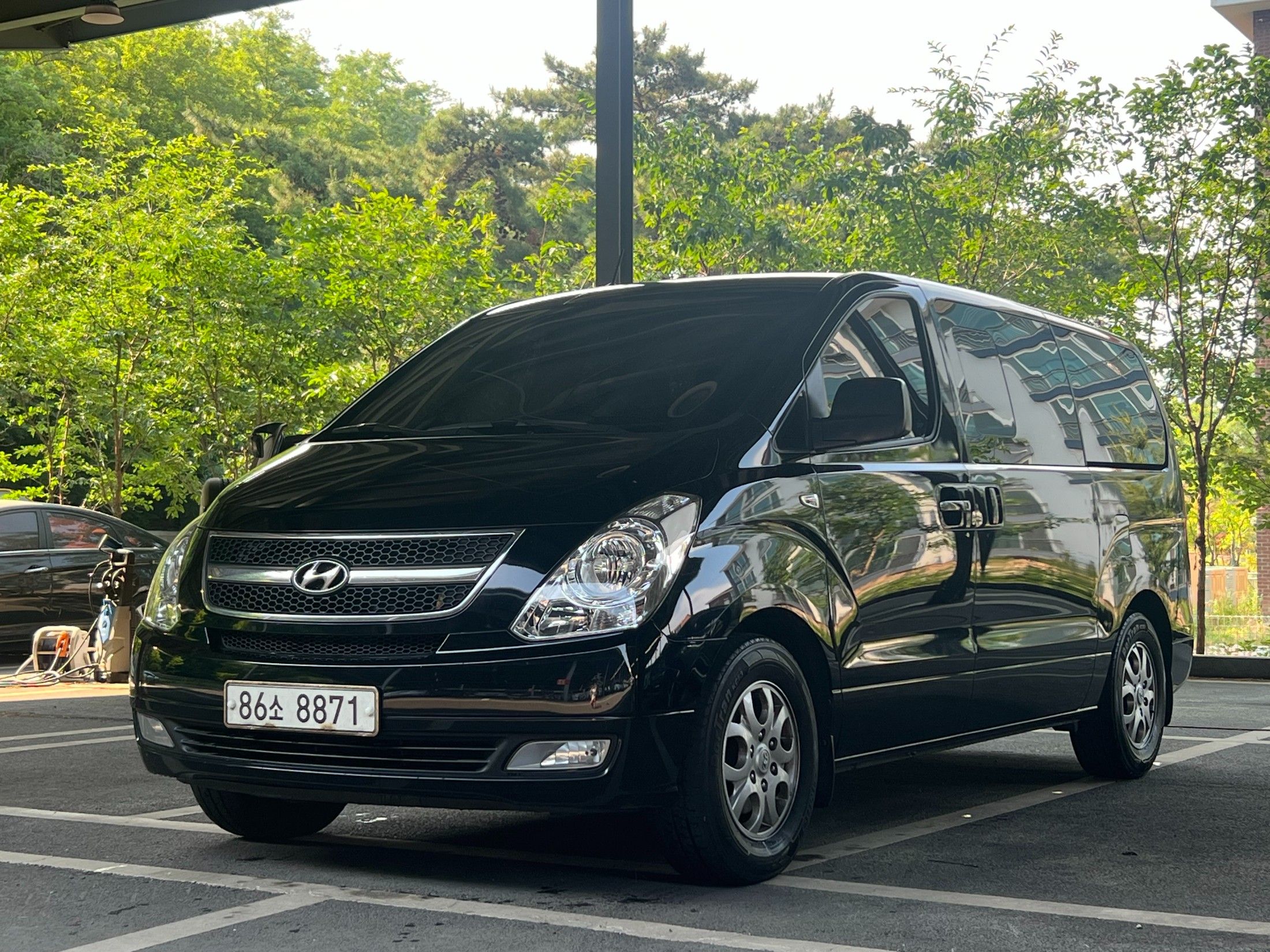 HYUNDAI STAREX GRAND