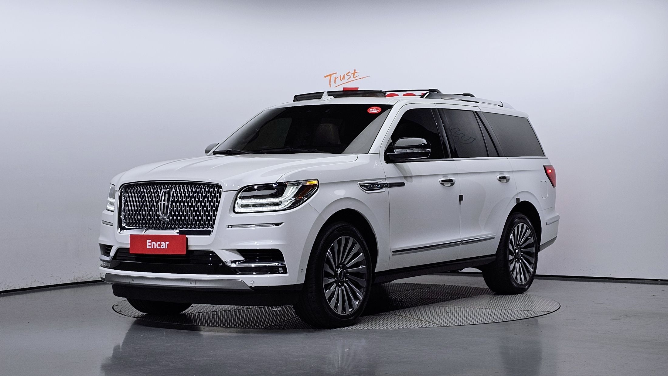 LINCOLN NAVIGATOR