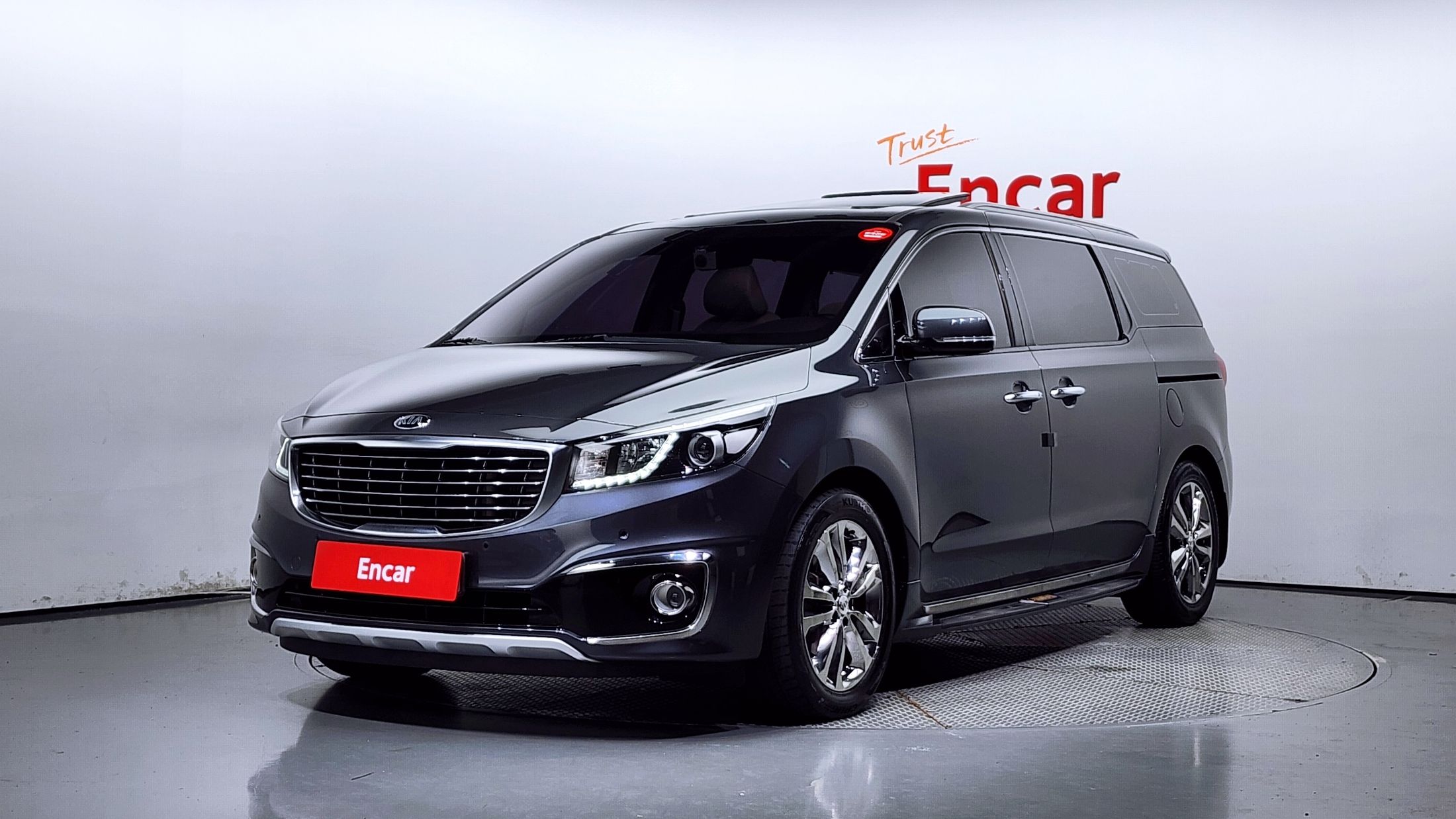 KIA CARNIVAL 2017