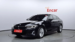BMW 5-SERIES G30  520i Luxury 2022