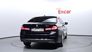 BMW 5-SERIES G30  520i Luxury 2022