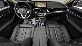 BMW 5-SERIES G30  520i Luxury 2022