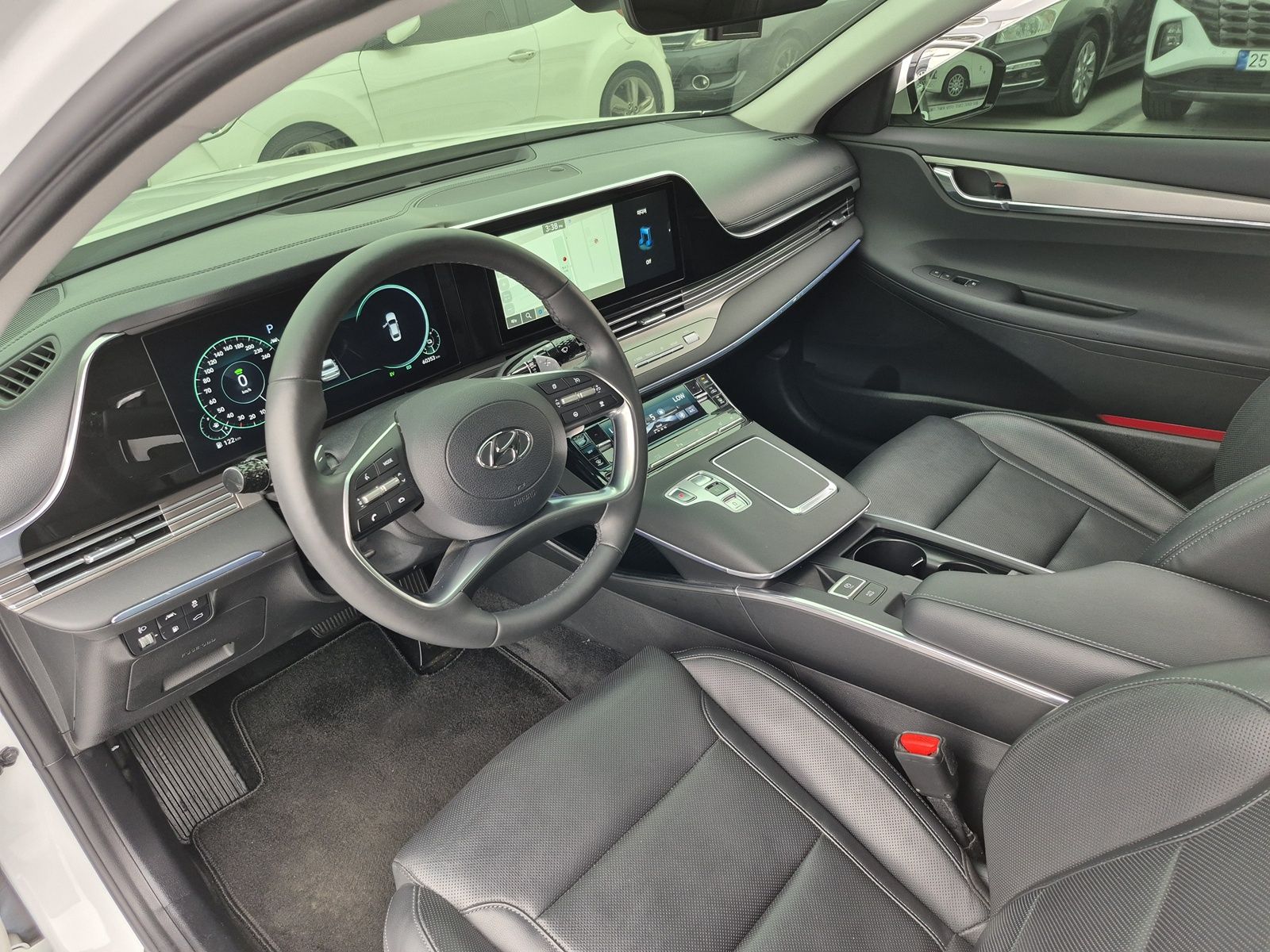 HYUNDAI GRANDEUR IG HYBRID