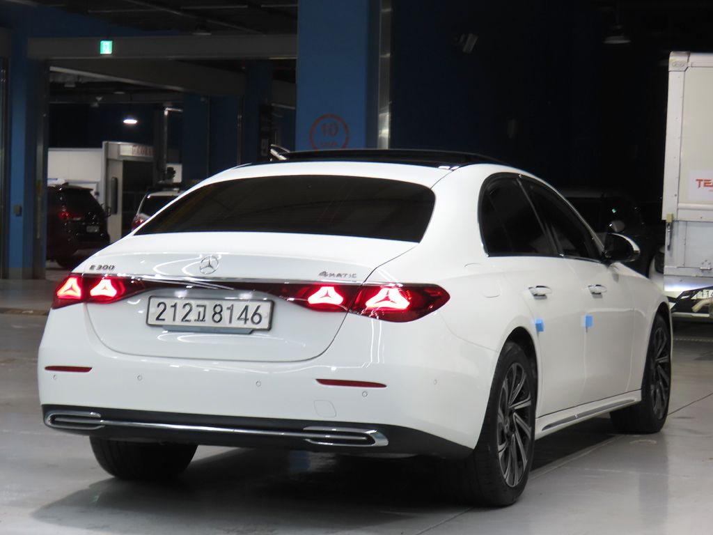 MERCEDES BENZ E-CLASS W214 2024