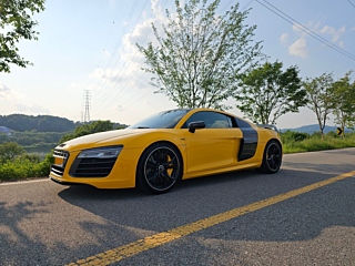 AUDI R8  5.2 V10 Coupe 2015