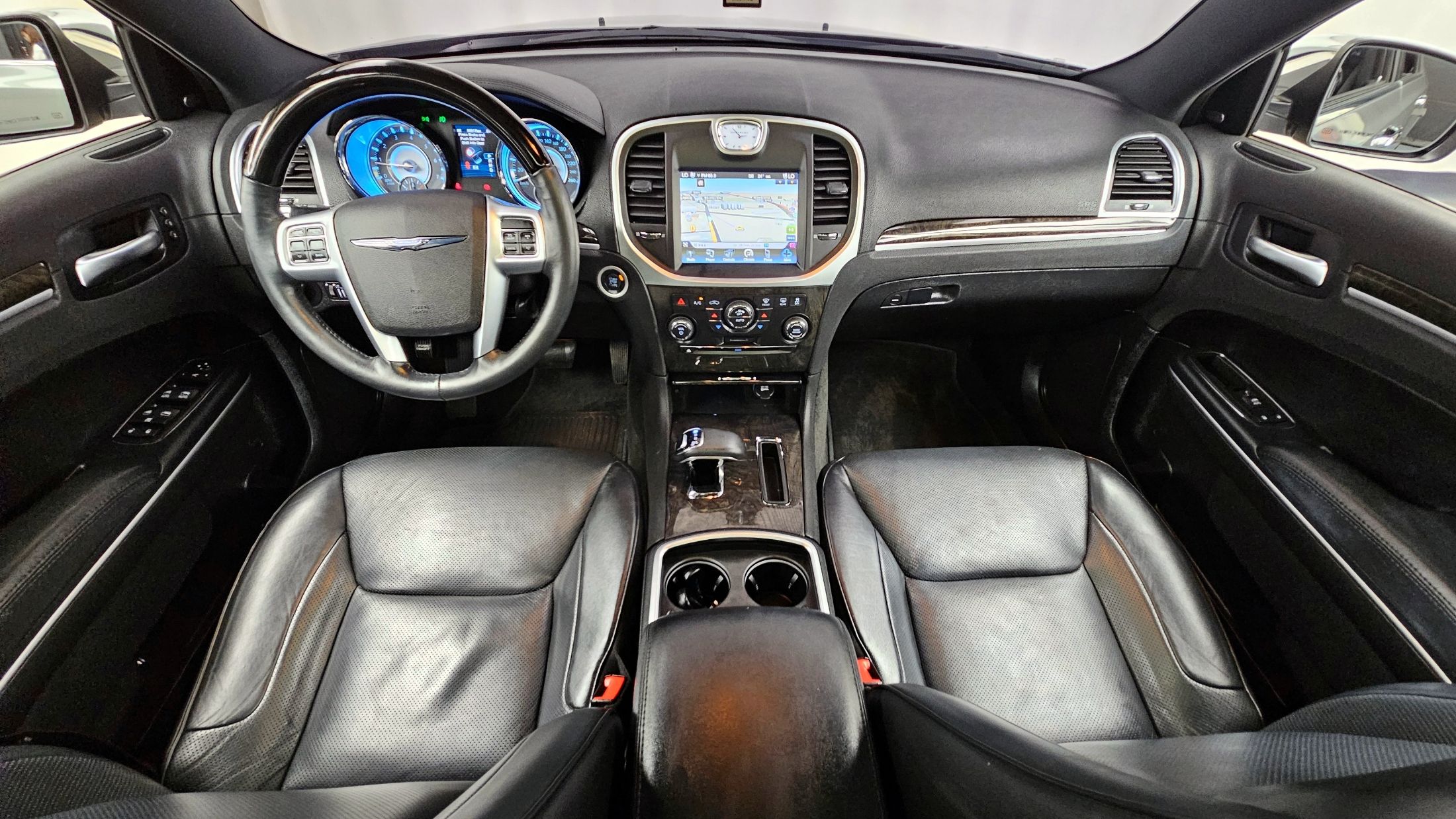 CHRYSLER 300C 2012