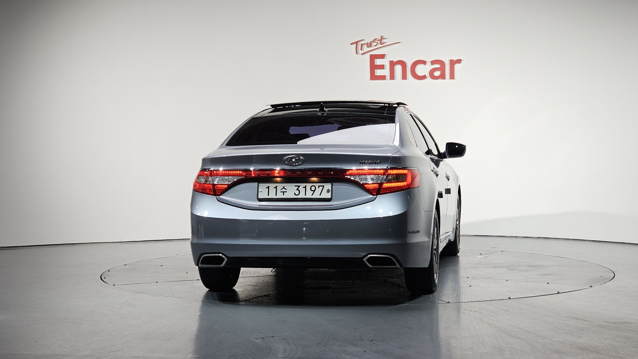 HYUNDAI GRANDEUR HG 2015