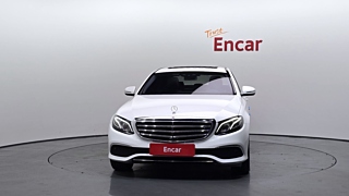 MERCEDES BENZ E-CLASS W213 2018