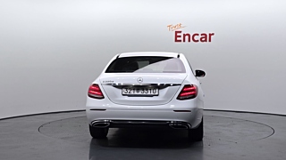 MERCEDES BENZ E-CLASS W213 2018