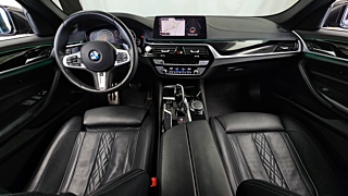 BMW 5-SERIES G30 2019