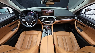 BMW 5-SERIES G30 2022