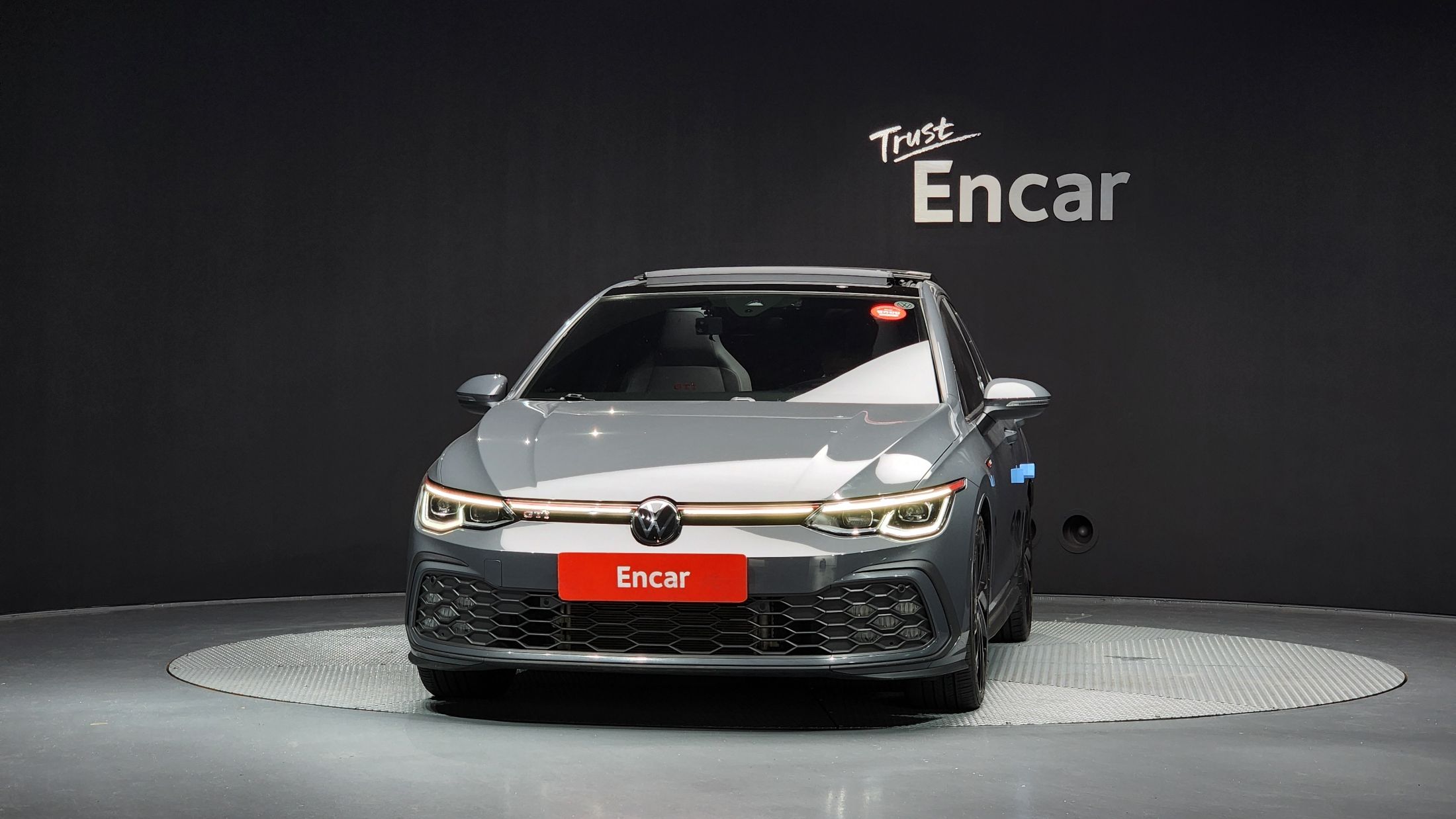 VOLKSWAGEN GOLF 2023