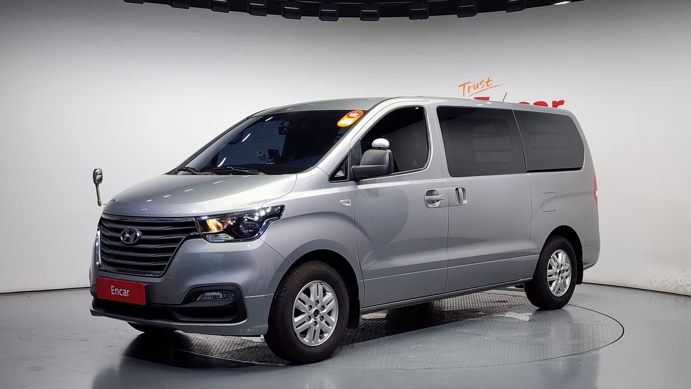 HYUNDAI STAREX GRAND 2019