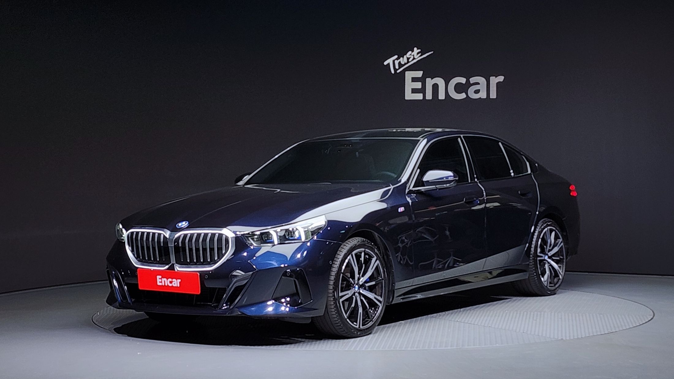 BMW 5-SERIES G60 2024