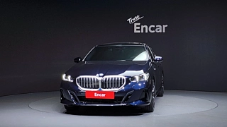 BMW 5-SERIES G60 2024