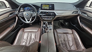 BMW 5-SERIES G30 2017