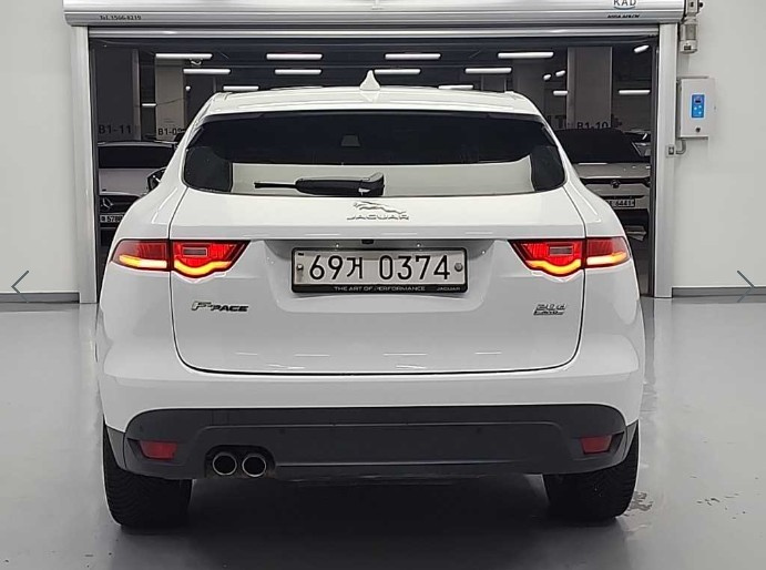 JAGUAR F-PACE 2016