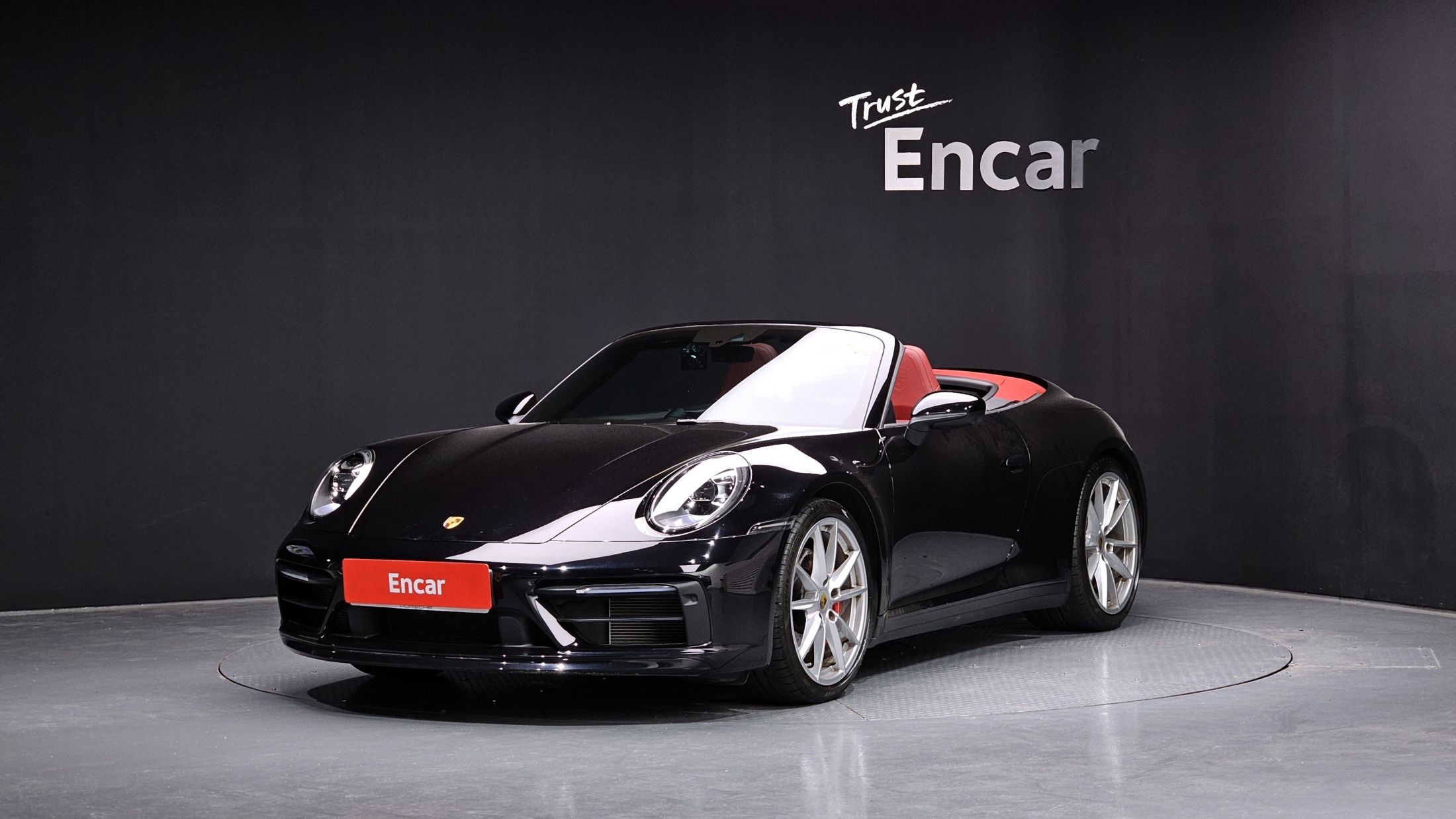 PORSCHE 911 992