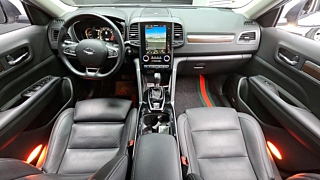 SAMSUNG QM6 2020