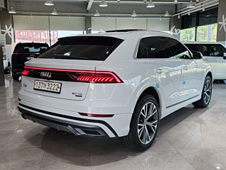 AUDI Q8 4M 2020