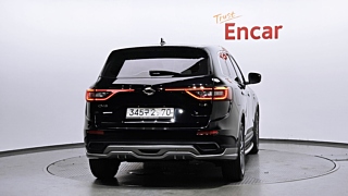 SAMSUNG QM6 2019