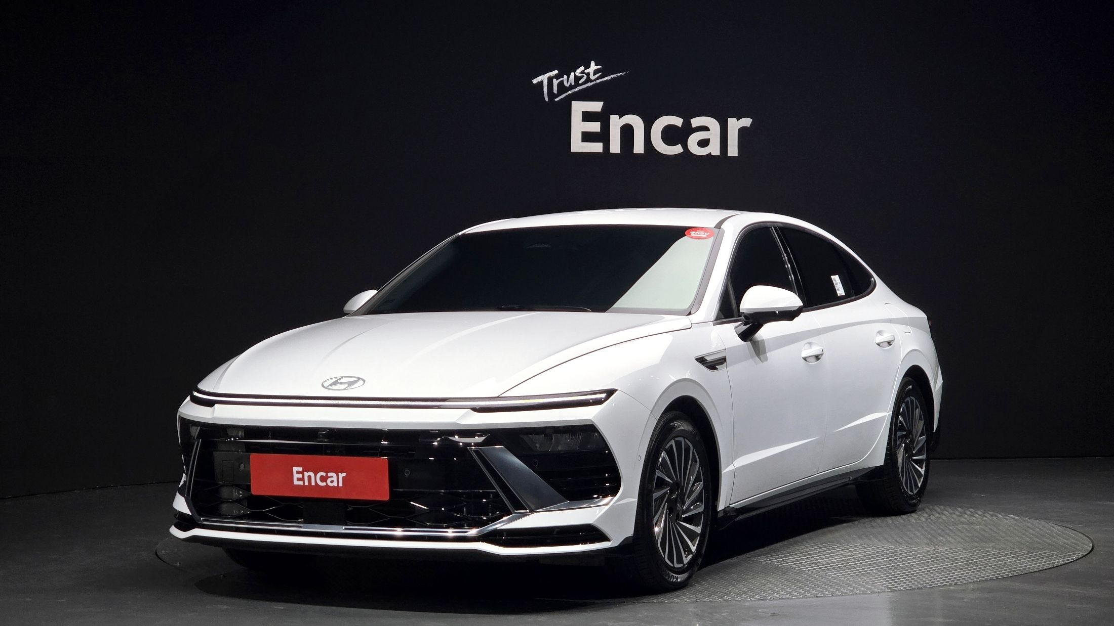 Аукционный лист HYUNDAI SONATA 디 엣Ȅ 2024